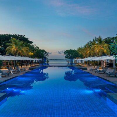 Crimson Resort and Spa - Mactan Island 5 Star Luxury (21)