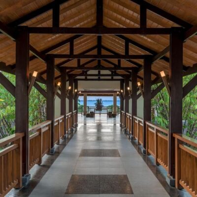 Crimson Resort and Spa - Mactan Island 5 Star Luxury (24)