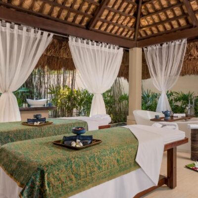 Crimson Resort and Spa - Mactan Island 5 Star Luxury (28)