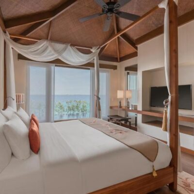 Crimson Resort and Spa - Mactan Island 5 Star Luxury (33)