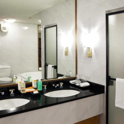Elephant Hills Resort - Victoria Falls (2)