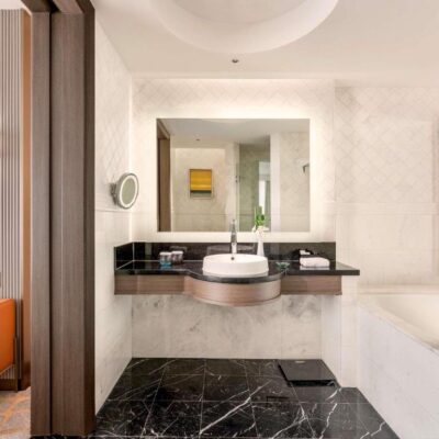 هتل  Pullman Shanghai Central Hotel 5Star