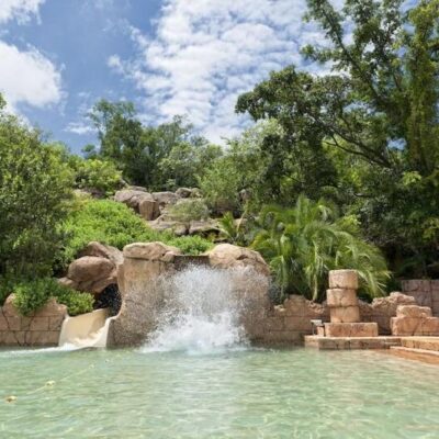 The Cascades Hotel (15)
