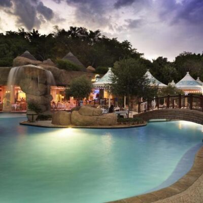 The Cascades Hotel (25)